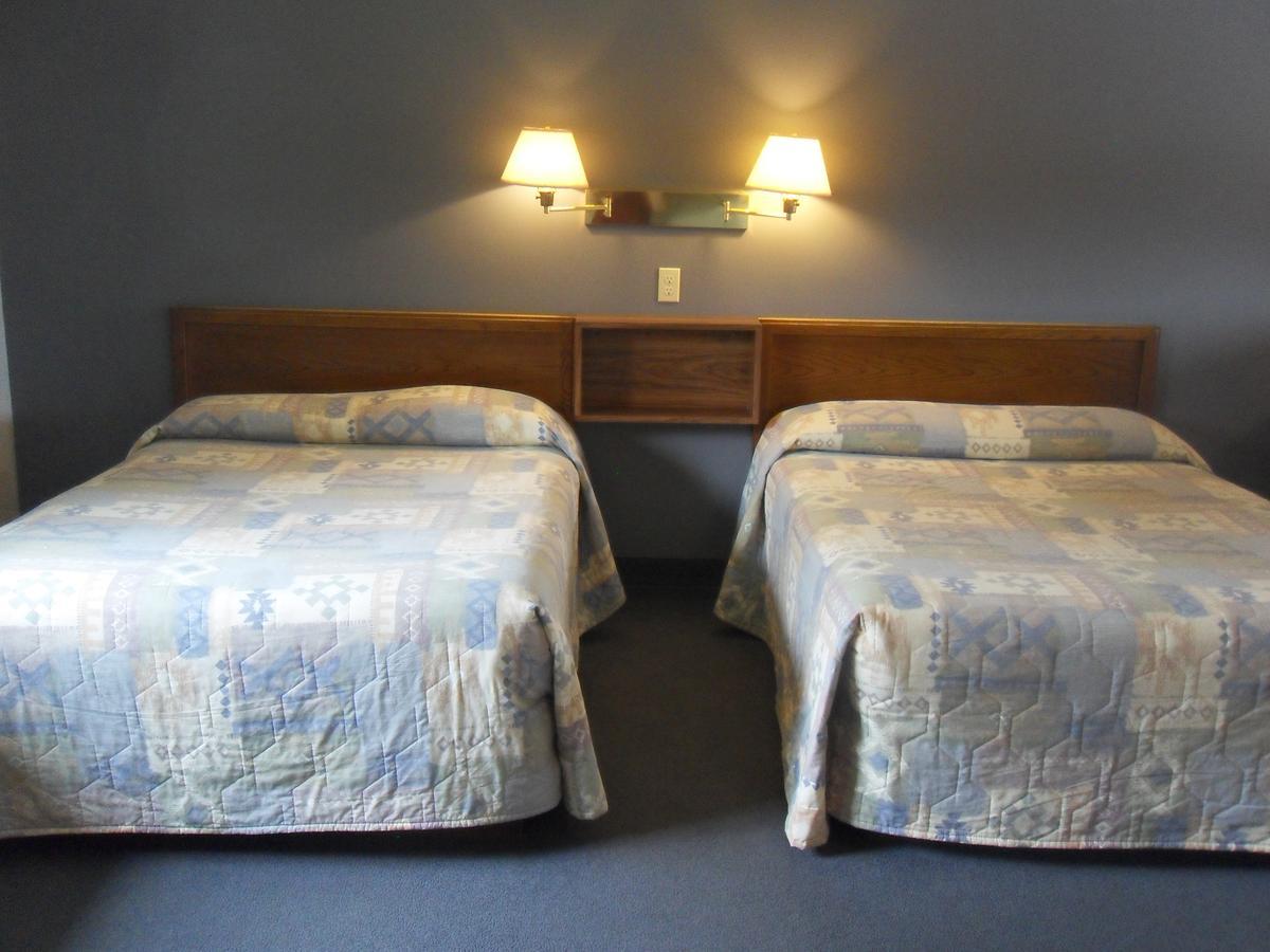 Swan Inn Motel Comstock Park Εξωτερικό φωτογραφία