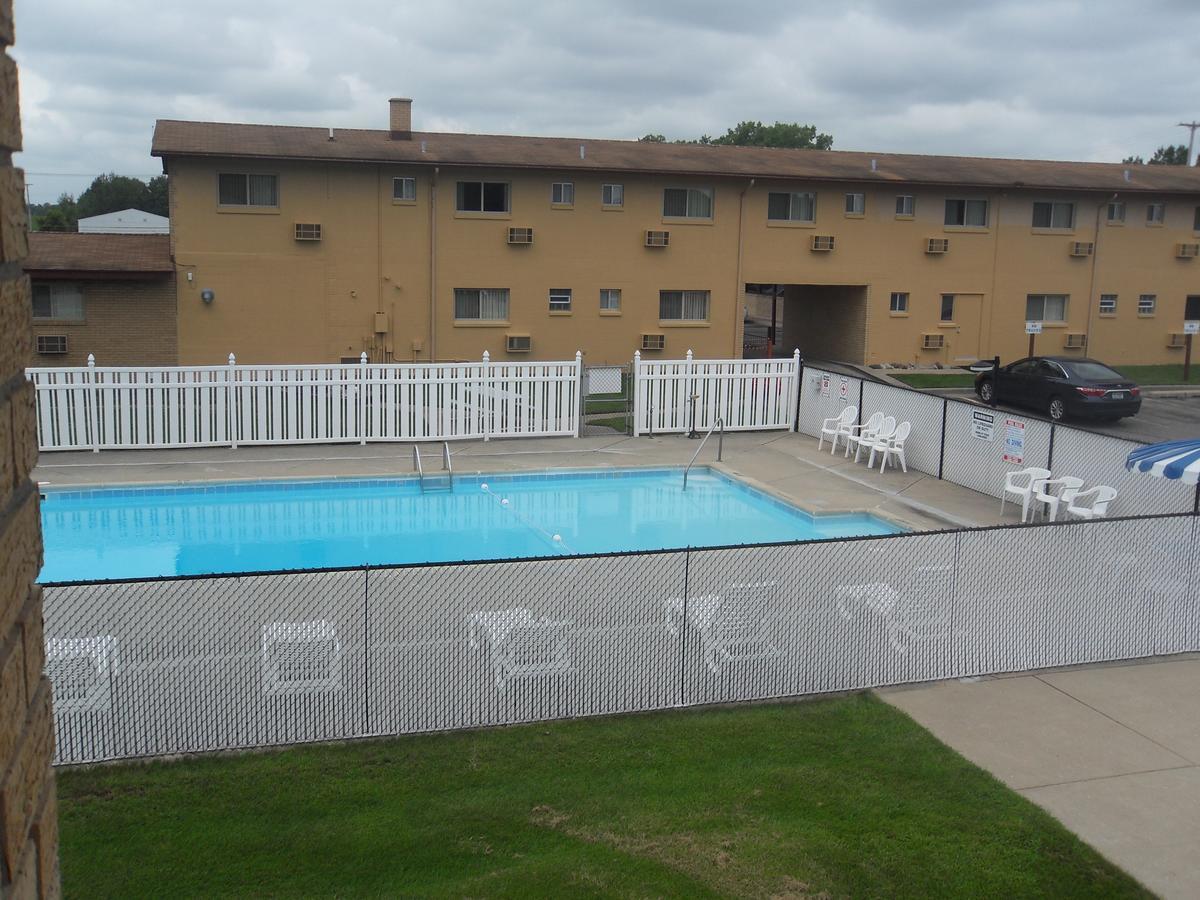 Swan Inn Motel Comstock Park Εξωτερικό φωτογραφία